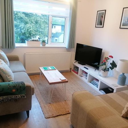 Starboard Side Brixham - Ideal Seaside Getaway With Parking Exterior foto